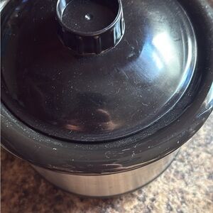 Black and Silver Slow Cooker